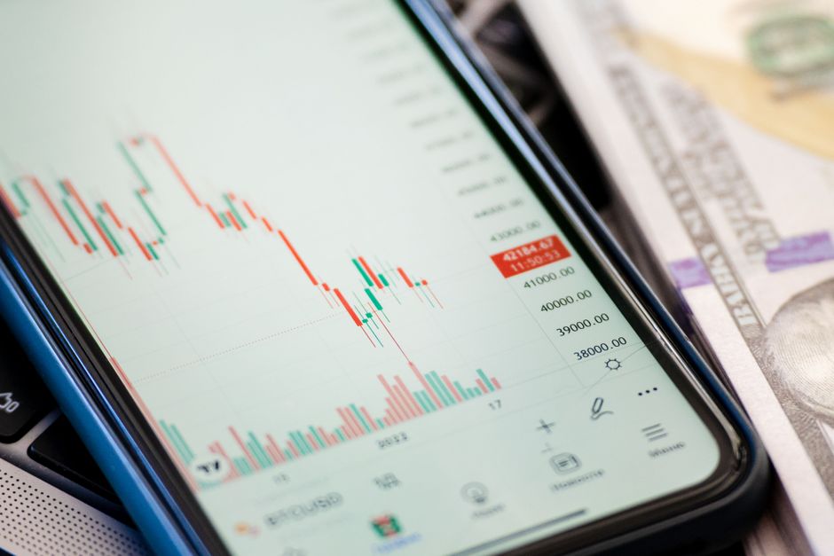 Microsoft Earnings, XLV Record High & Healthcare ETFs 2026 — Photo by Atlantic Ambience on Pexels