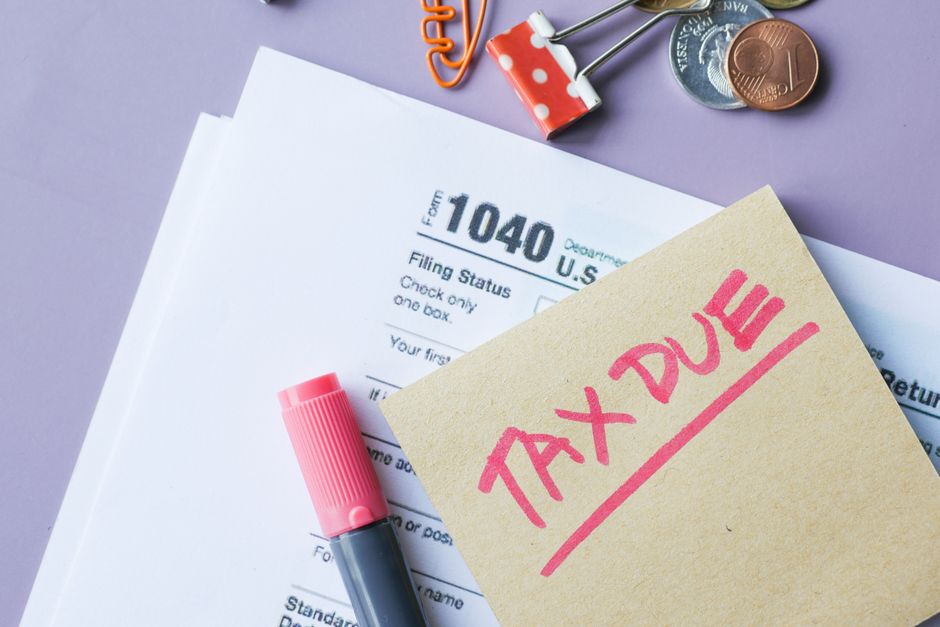 Standard vs Itemized Deduction: How to Decide Each Year — Photo by Towfiqu barbhuiya on Pexels
