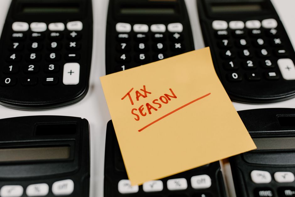 IRS Cuts, Compliance Portal & Tax Credits: Key Updates 2026 — Photo by Tara Winstead on Pexels
