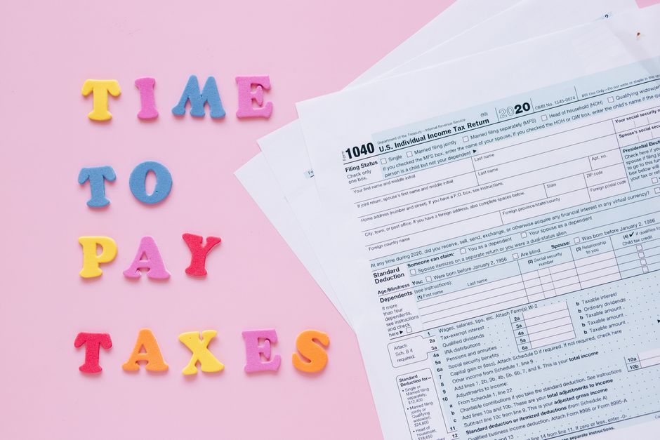 IRS Retirement Rollover Rules Simplified: 2026 Tax Updates — Photo by Leeloo The First on Pexels