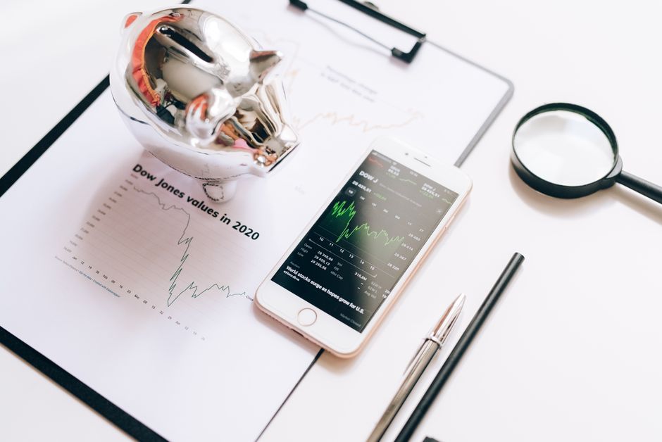 I Bonds and TIPS: Inflation-Protected Savings Guide — Photo by Leeloo The First on Pexels