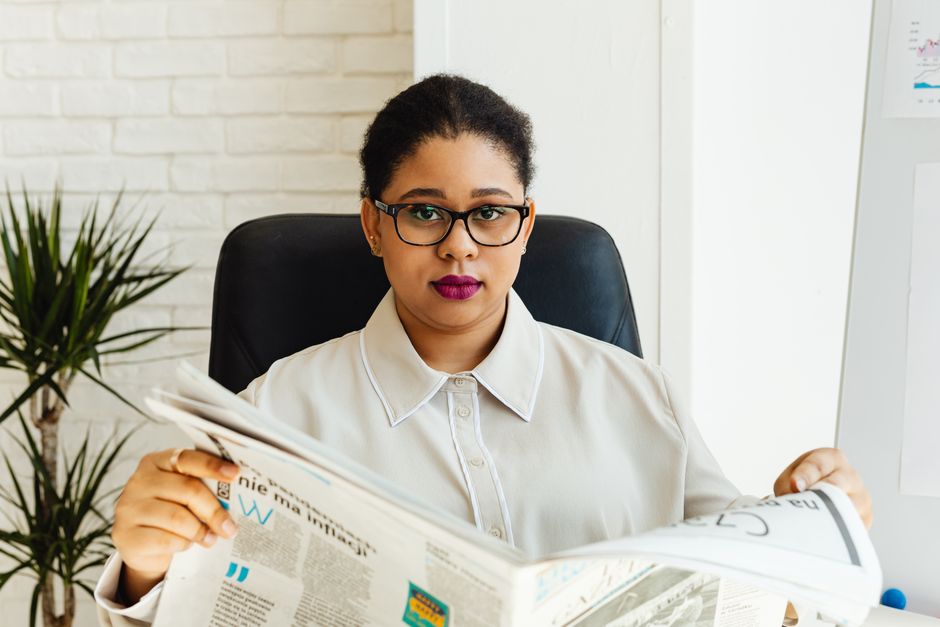 S&P 500 Mean Reversion Risk, HPE Downgrade & WCN Lag — Sept 2026 — Photo by https://kaboompics.com/ on Pexels